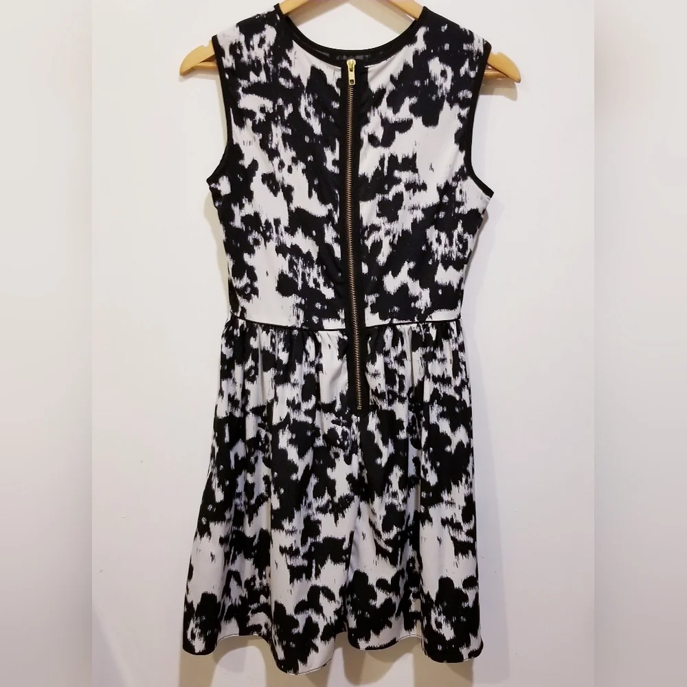Red Sacks Fifth Avenue Black White Abstract Pop Art Short Dress XS Retro Grunge